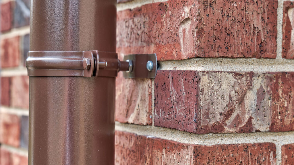 Ocelový okapový systém Flamingo. Ocelové žlaby